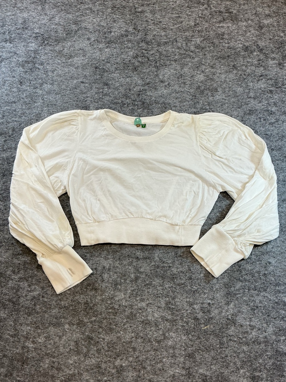 Farm White Cropped Loose Fit Long Sleeve Tee A28